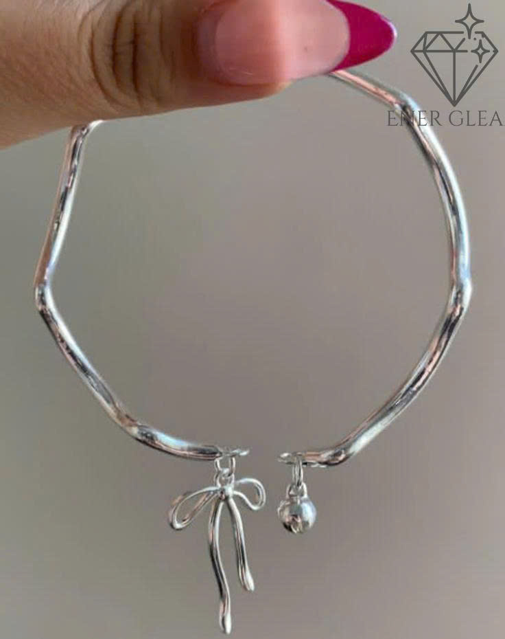 vòng tay bạc nữ charm nơ ener gleam – thiết kế thanh lịch, phụ kiện thời trang cao cấp vòng tay bạc nữ charm nơ ener gleam – thiết kế thanh lịch, phụ kiện thời trang cao cấp